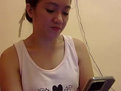 Lovelyclaya online show from November 15, 1:06 am