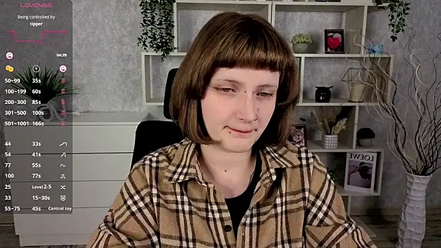 Snapshot of EchoBloom chatting on October 24, 1:07 pm EchoBloom online show from October 24, 1:07 pm