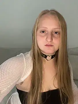 young hailey online show from October 1, 7:35 am