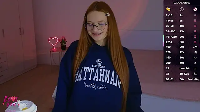 Snapshot of CuteAriel7 chatting on October 1, 6:24 pm CuteAriel7 online show from October 1, 6:24 pm