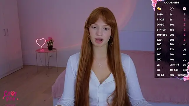 Snapshot of CuteAriel7 chatting on September 26, 5:43 pm CuteAriel7 online show from September 26, 5:43 pm