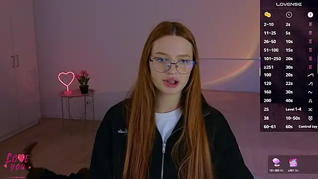 Snapshot of CuteAriel7 chatting on October 8, 4:33 pm CuteAriel7 online show from October 8, 4:33 pm