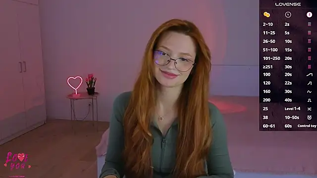 Snapshot of CuteAriel7 chatting on October 13, 3:47 pm CuteAriel7 online show from October 13, 3:47 pm