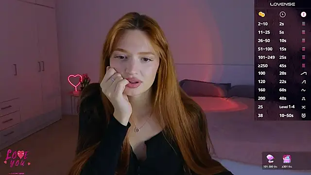 Snapshot of CuteAriel7 chatting on November 1, 6:01 pm CuteAriel7 online show from November 1, 6:01 pm