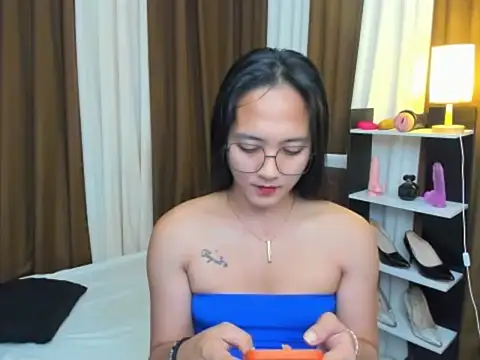 URHottestAngel online show from October 9, 5:06 pm