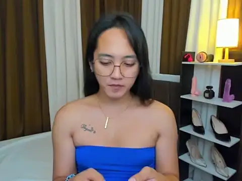 URHottestAngel online show from October 29, 1:47 pm