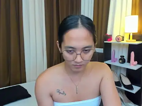 URHottestAngel online show from October 25, 12:57 pm