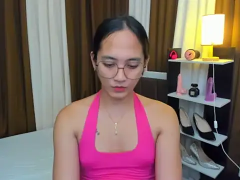 URHottestAngel online show from October 23, 12:55 pm