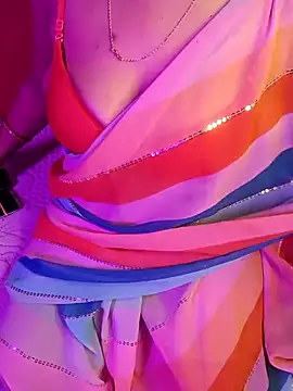 Snapshot of monaa-darling chatting on October 13, 11:51 pm monaa-darling online show from October 13, 11:51 pm