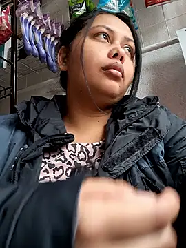 Alessandraa- online show from November 16, 6:30 pm