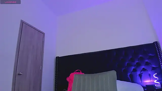 ScarletMoon1  online show from October 29, 8:44 pm