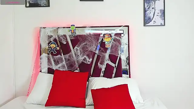 Snapshot of ReginaRosetti chatting on October 30, 8:10 pm ReginaRosetti online show from October 30, 8:10 pm