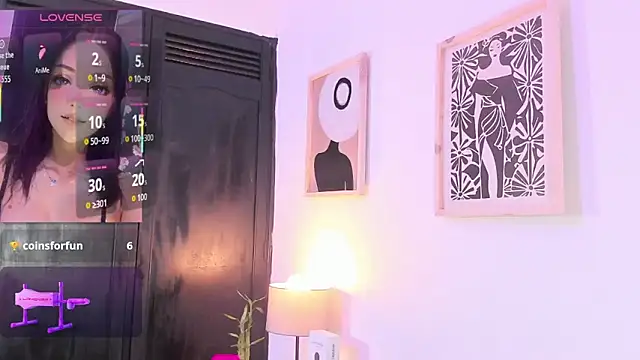 valentinna montess online show from September 30, 1:17 pm