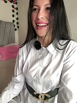 Mia salinass online show from February 16, 4:51 pm