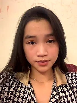 -Lie-06 online show from October 7, 12:42 pm