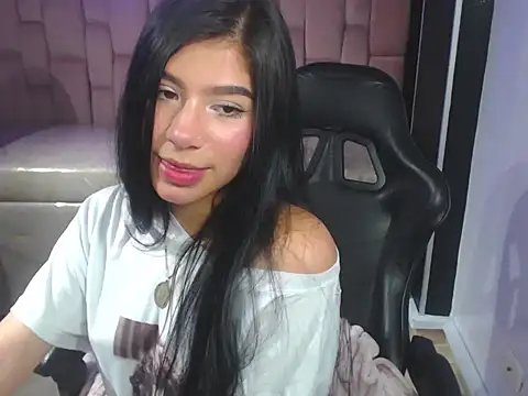 Melanny b  online show from September 16, 8:39 pm