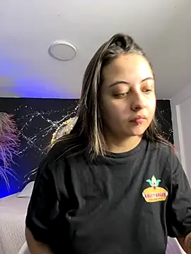 SarahCastro1  online show from December 3, 2:36 am