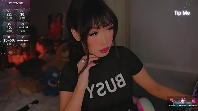 Kami Lee XO online show from October 15, 7:38 pm