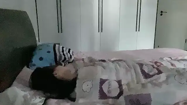 Freya7777 online show from October 3, 5:45 am