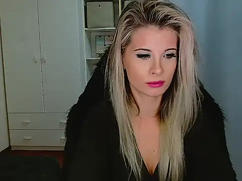 KristineGlow online show from November 14, 4:07 pm