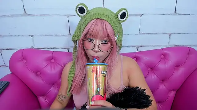 Snapshot of SafiroAgataaa chatting on September 18, 11:20 am SafiroAgataaa online show from September 18, 11:20 am