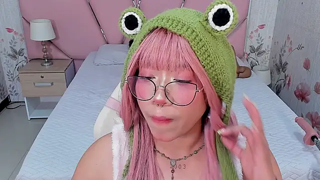 Snapshot of SafiroAgataaa chatting on September 25, 11:35 pm SafiroAgataaa online show from September 25, 11:35 pm