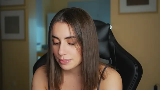 KateCarrey online show from November 3, 5:17 pm