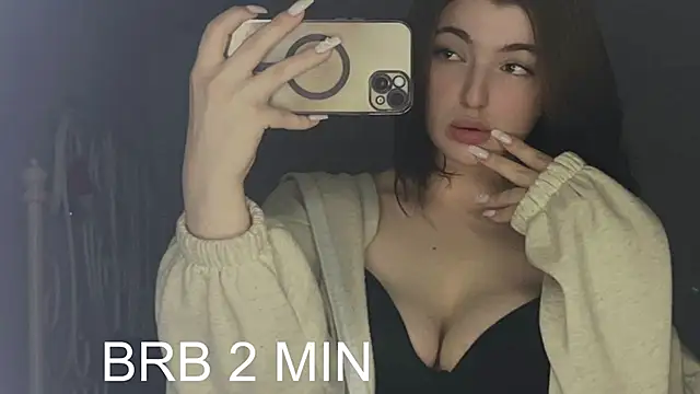 Snapshot of HoneyMist chatting on October 1, 6:24 pm HoneyMist online show from October 1, 6:24 pm