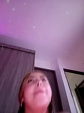 Snapshot of Tamara_valentine chatting on October 22, 7:19 pm Tamara valentine online show from October 22, 7:19 pm