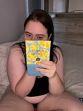 Snapshot of SoniaNovara chatting on September 21, 1:43 pm SoniaNovara online show from September 21, 1:43 pm