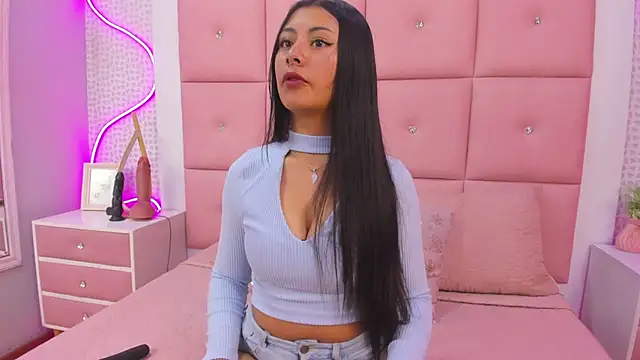 Snapshot of DaisySnugs1 chatting on October 27, 12:33 pm DaisySnugs1 online show from October 27, 12:33 pm