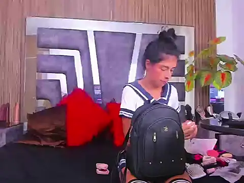 Snapshot of KathalinaPaz chatting on October 23, 1:39 pm KathalinaPaz online show from October 23, 1:39 pm