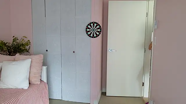 Snapshot of SirenSwitch chatting on September 8, 7:57 pm SirenSwitch online show from September 8, 7:57 pm