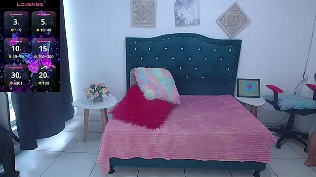 SammySmall F w online show from February 23, 1:32 pm