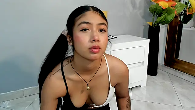 Snapshot of KimTayloor1 chatting on September 22, 7:45 pm KimTayloor1 online show from September 22, 7:45 pm