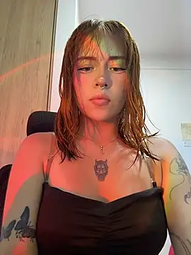 aliciia 23 online show from March 27, 2:24 am