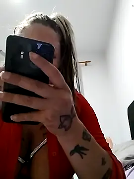 Snapshot of canariamorbosa chatting on September 29, 10:26 pm canariamorbosa online show from September 29, 10:26 pm