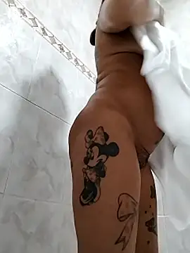 Snapshot of canariamorbosa chatting on October 12, 1:30 am canariamorbosa online show from October 12, 1:30 am