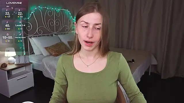 VesperaCeleste online show from October 13, 5:32 am