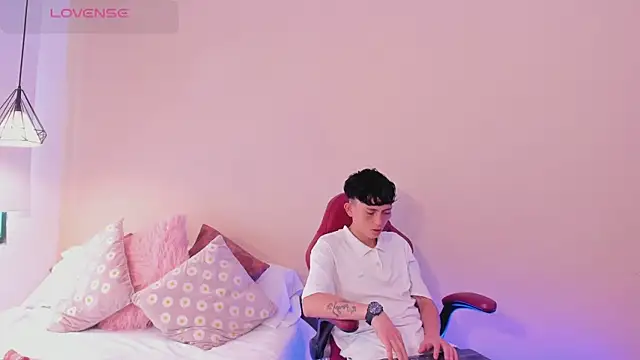 DodoyandCriss online show from September 14, 3:10 pm