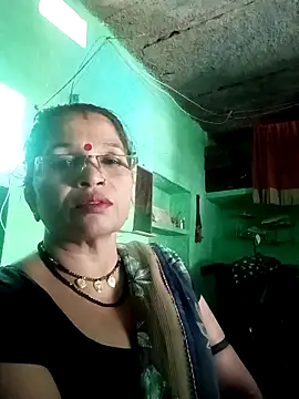 Snapshot of Manavi_x chatting on October 3, 9:25 am Manavi x online show from October 3, 9:25 am