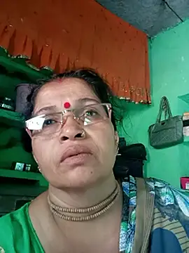 Manavi x online show from May 11, 10:28 am