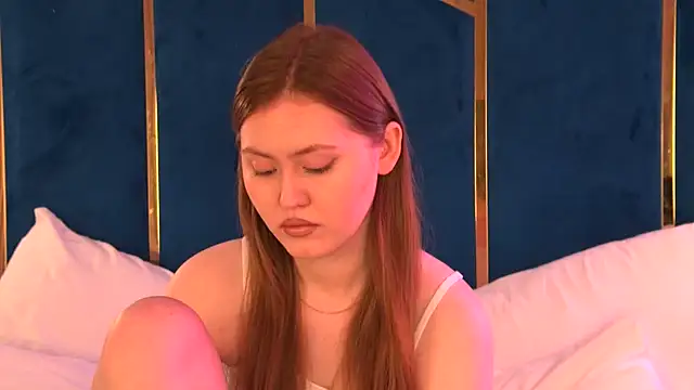 LisaRey online show from September 16, 7:27 am