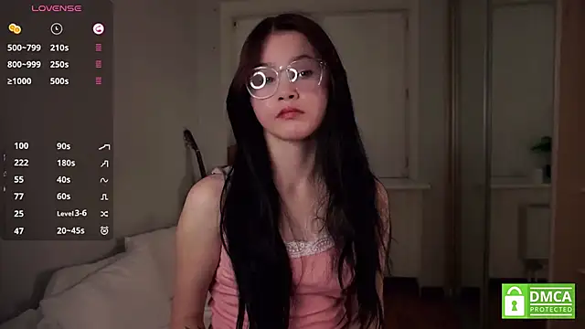 DelphaDivenere online show from September 27, 5:20 pm