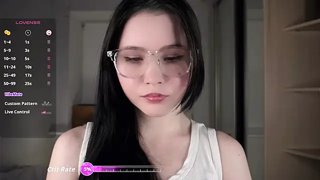 DelphaDivenere online show from October 25, 6:59 pm