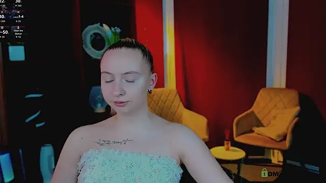 mila glow1 online show from March 15, 1:13 pm