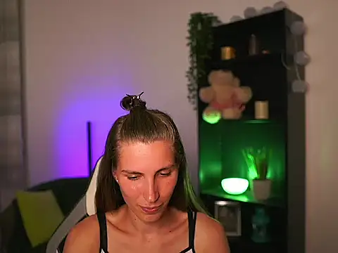 charlottgotit online show from September 8, 5:56 pm