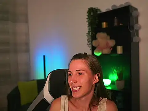 charlottgotit online show from September 12, 5:42 pm