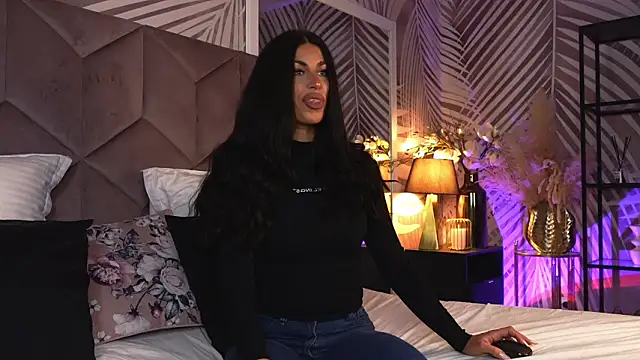 EvaRhea online show from March 30, 2:55 am