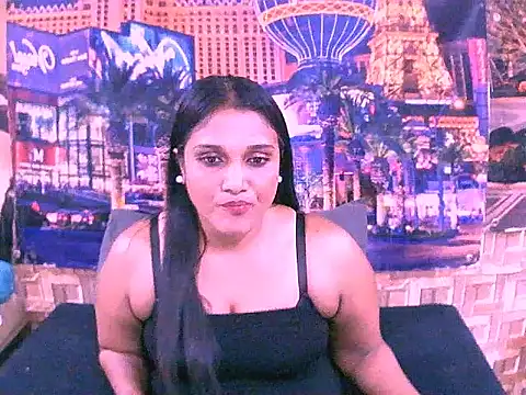 Snapshot of IndianSexyLady4u chatting on October 22, 3:06 pm IndianSexyLady4u online show from October 22, 3:06 pm